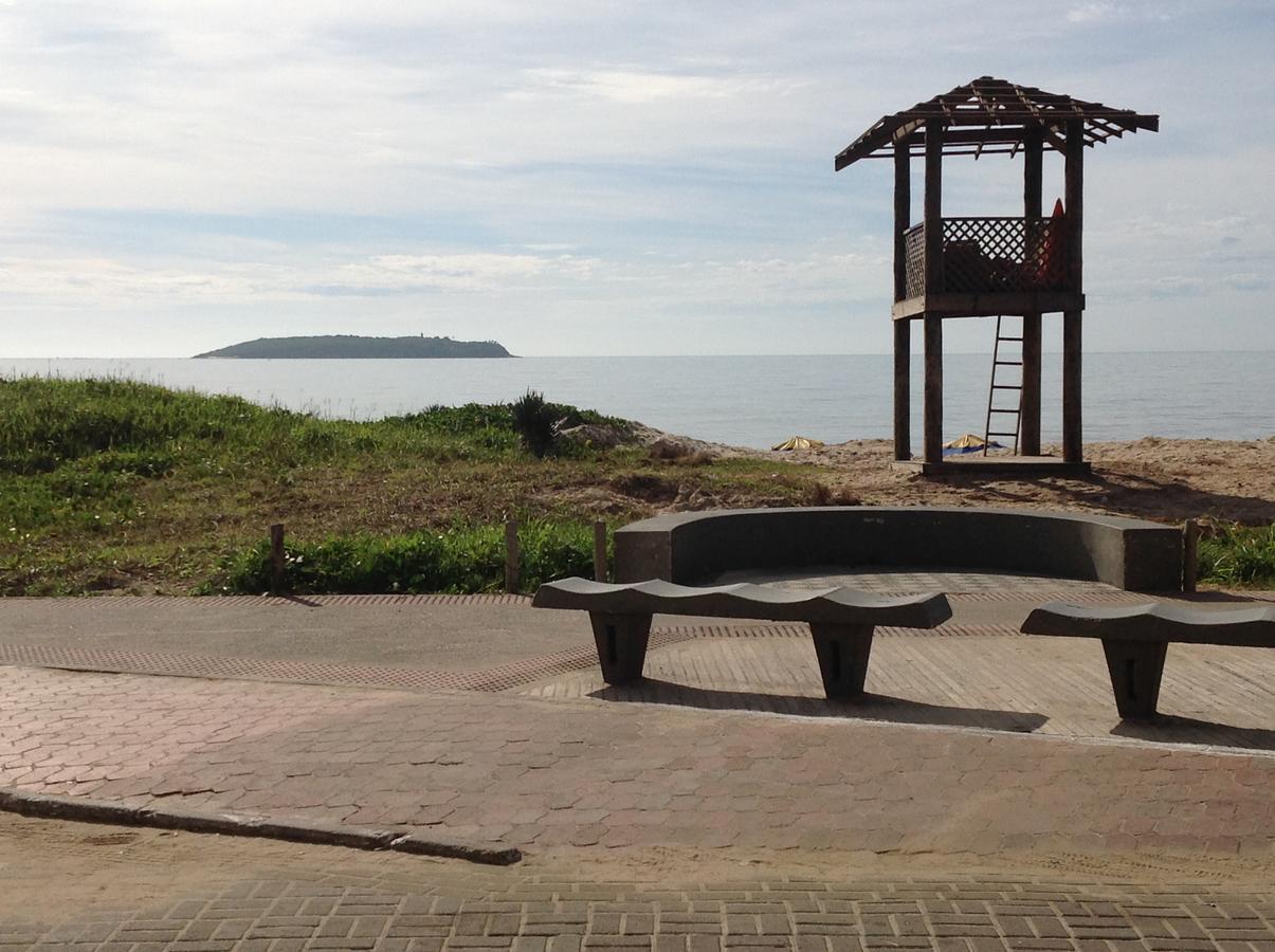 Hr Chales Pousada Itapemirim Exterior foto